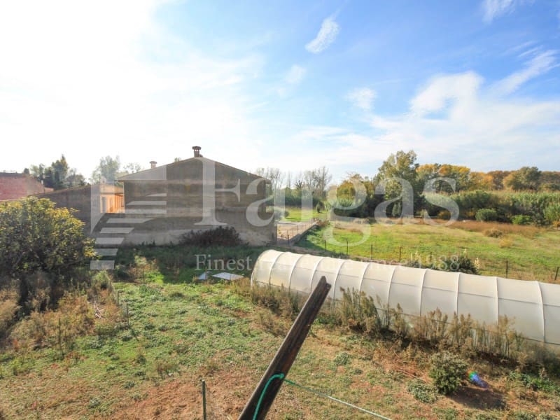 4 slaapkamer Finca/Landhuis te koop in Peralada - € 470.000 (Ref: 9192916)