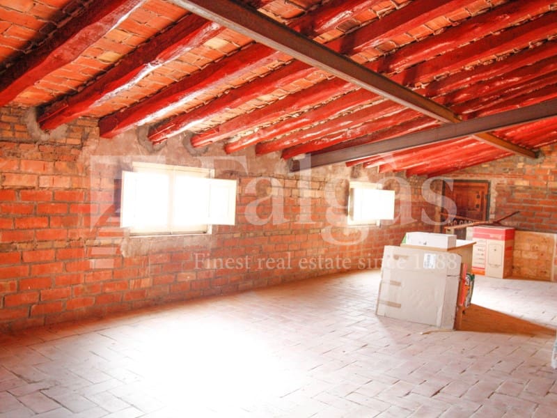 4 slaapkamer Finca/Landhuis te koop in Peralada - € 470.000 (Ref: 9192916)