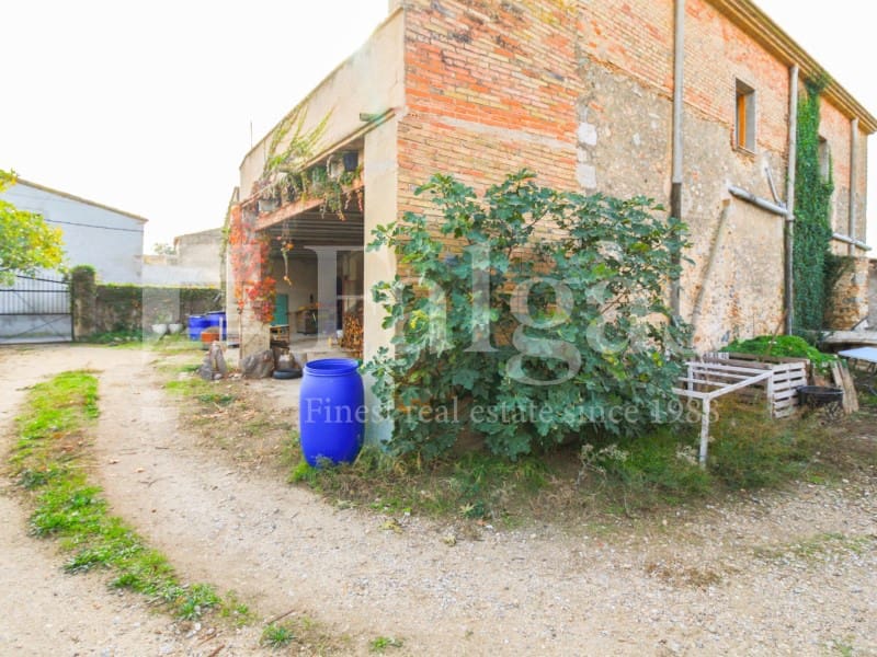 4 slaapkamer Finca/Landhuis te koop in Peralada - € 470.000 (Ref: 9192916)