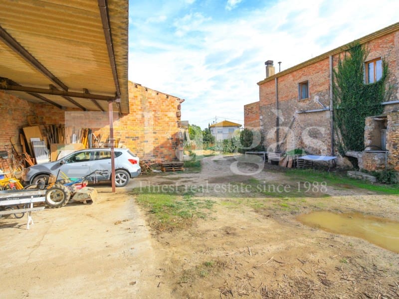 4 slaapkamer Finca/Landhuis te koop in Peralada - € 470.000 (Ref: 9192916)