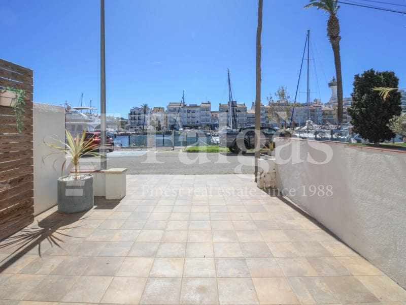 3 chambre Maison de Ville à vendre à Empuriabrava - 475 000 € (Ref: 9192917)