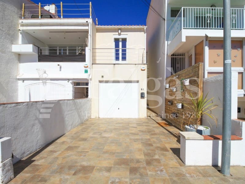 3 chambre Maison de Ville à vendre à Empuriabrava - 475 000 € (Ref: 9192917)