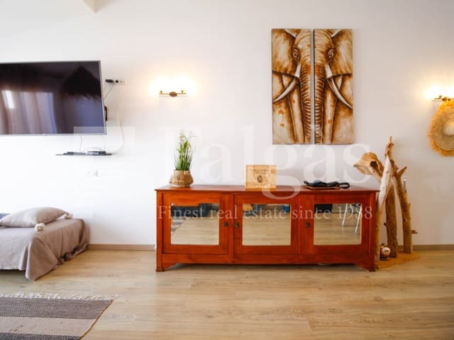 3 makuuhuone Omakotitalo myytävänä paikassa Empuriabrava, Castelló d'Empúries - 475 000 € (Ref: 9192917)