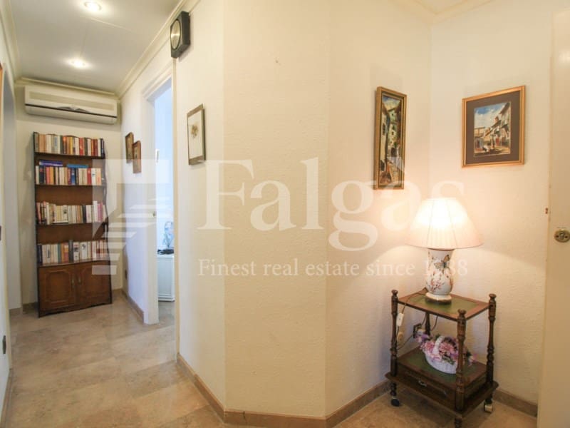 4 sypialnia Mieszkanie na sprzedaż w Empuriabrava z basenem - 475 000 € (Ref: 9192918)