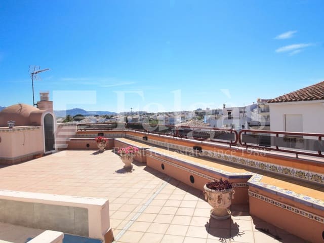 4 sovrum Lägenhet till salu i Empuriabrava, Castelló d'Empúries med pool - 475 000 € (Ref: 9192918)