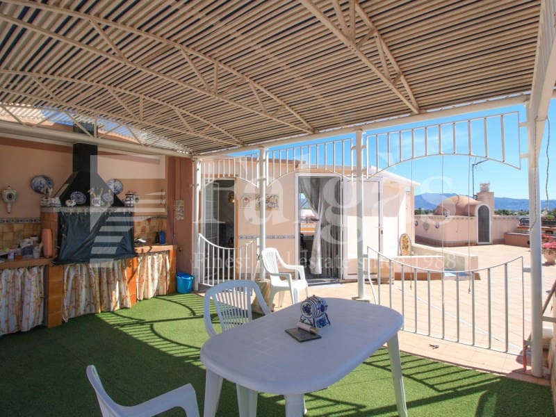 4 sypialnia Mieszkanie na sprzedaż w Empuriabrava z basenem - 475 000 € (Ref: 9192918)