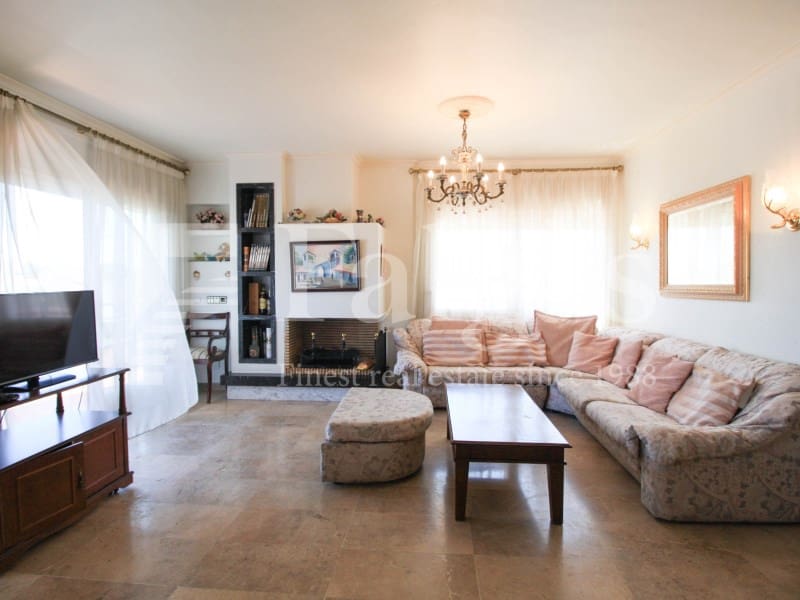 4 sypialnia Mieszkanie na sprzedaż w Empuriabrava z basenem - 475 000 € (Ref: 9192918)