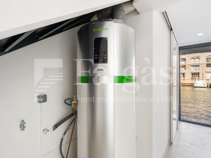 4 soverom Hus til salgs i Empuriabrava med garasje - € 639 000 (Ref: 9192924)