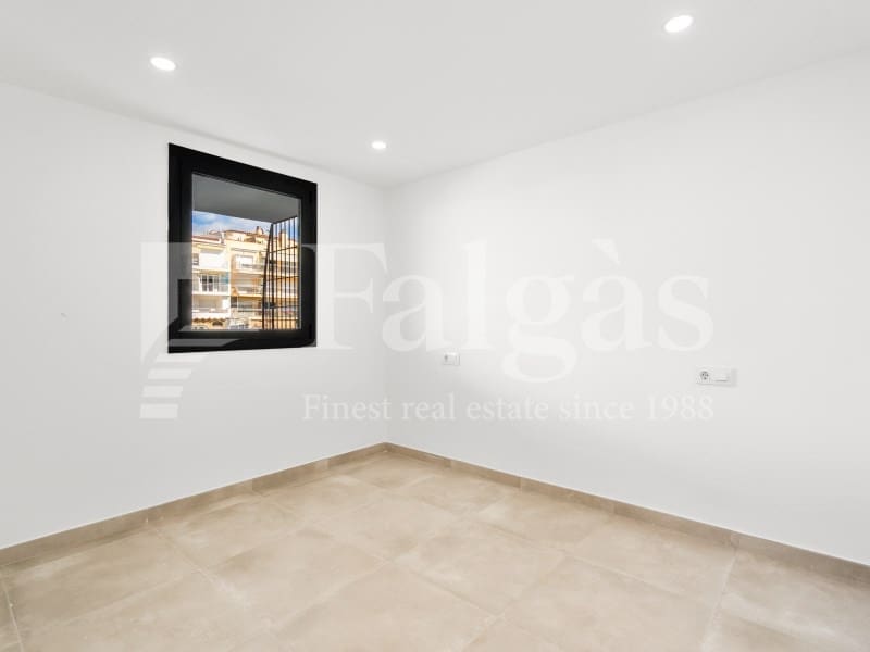 4 soverom Hus til salgs i Empuriabrava med garasje - € 639 000 (Ref: 9192924)