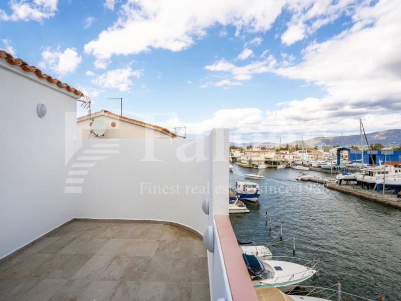 4 soverom Hus til salgs i Empuriabrava med garasje - € 639 000 (Ref: 9192924)