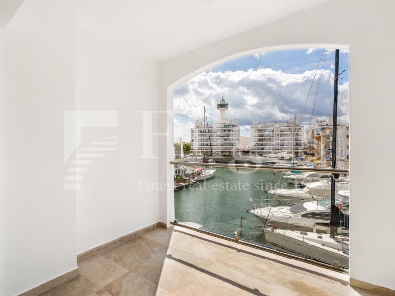 4 soverom Hus til salgs i Empuriabrava med garasje - € 639 000 (Ref: 9192924)