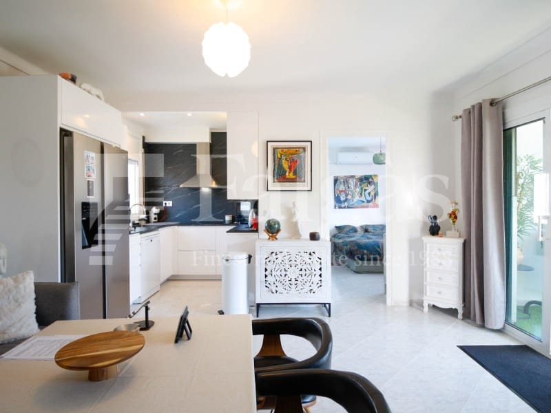 4 chambre Villa/Maison à vendre à Empuriabrava avec piscine garage - 598 000 € (Ref: 9192925)