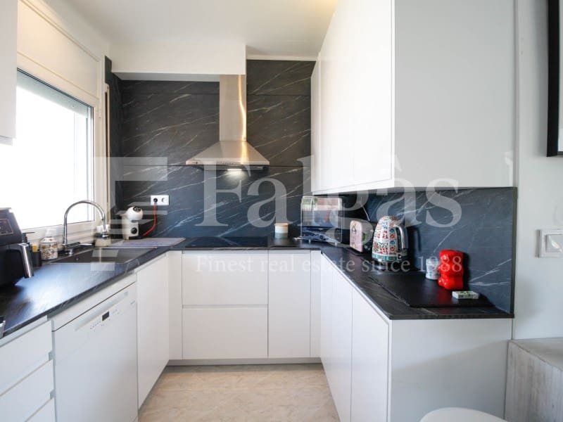 4 chambre Villa/Maison à vendre à Empuriabrava avec piscine garage - 598 000 € (Ref: 9192925)