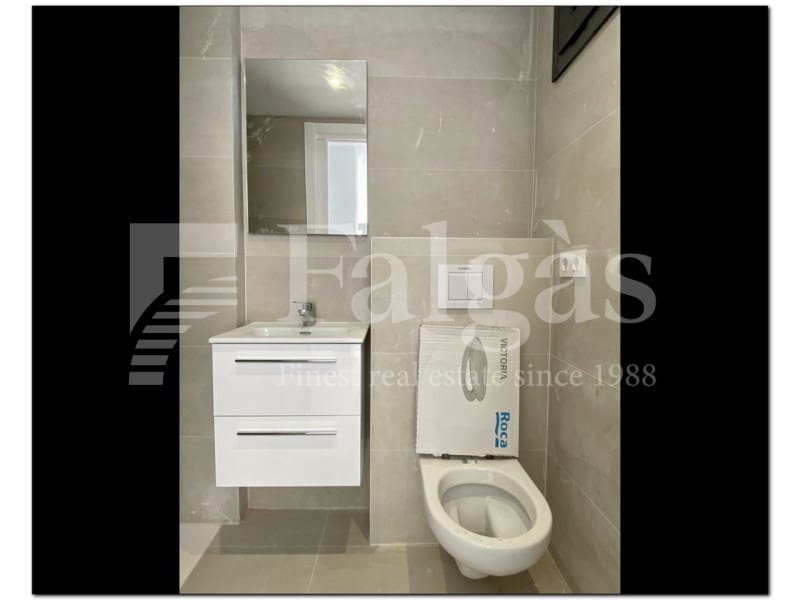 4 soveværelse Semi-Rækkehus til salg i Empuriabrava med swimmingpool - € 739.000 (Ref: 9192926)