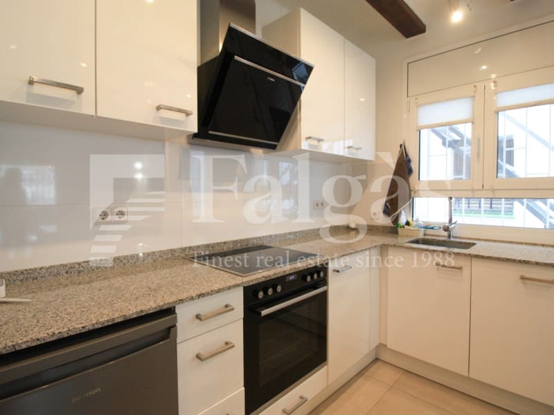 3 slaapkamer Villa te koop in Empuriabrava met zwembad garage - € 695.000 (Ref: 9192927)