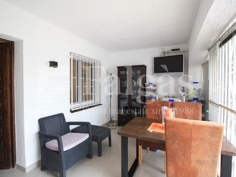 3 slaapkamer Villa te koop in Empuriabrava met zwembad garage - € 695.000 (Ref: 9192927)