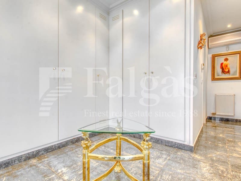 5 quarto Moradia para venda em Empuriabrava com piscina garagem - 780 000 € (Ref: 9192929)