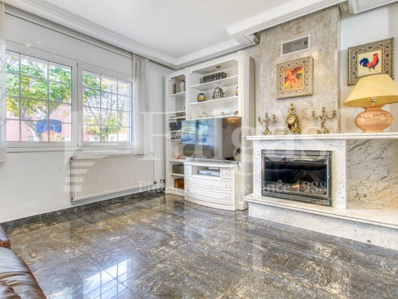 5 quarto Moradia para venda em Empuriabrava com piscina garagem - 780 000 € (Ref: 9192929)