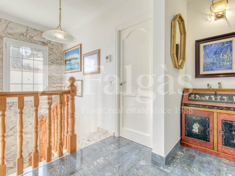 5 quarto Moradia para venda em Empuriabrava com piscina garagem - 780 000 € (Ref: 9192929)