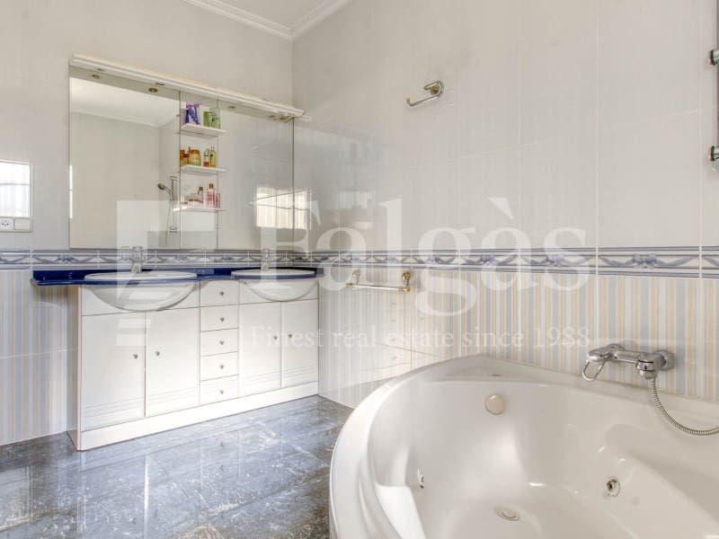 5 quarto Moradia para venda em Empuriabrava com piscina garagem - 780 000 € (Ref: 9192929)