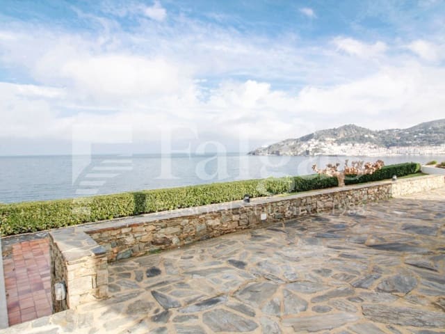 3 bedroom Villa for sale in El Port de la Selva with pool garage - € 790,000 (Ref: 9192930)