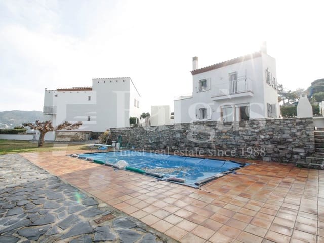 3 bedroom Villa for sale in El Port de la Selva with pool garage - € 790,000 (Ref: 9192930)