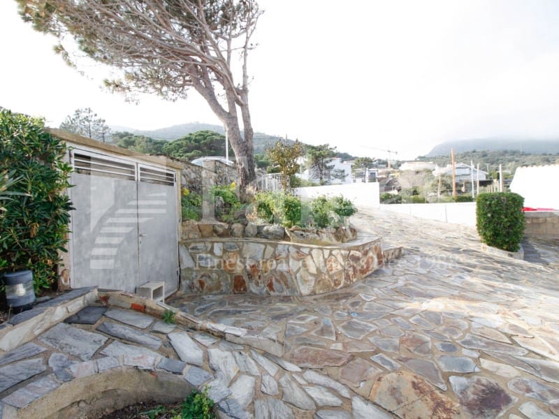 3 Zimmer Villa zu verkaufen in El Port de la Selva mit Pool Garage - 790.000 € (Ref: 9192930)