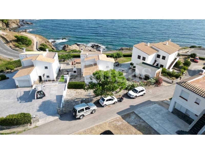 3 Zimmer Villa zu verkaufen in El Port de la Selva mit Pool Garage - 790.000 € (Ref: 9192930)