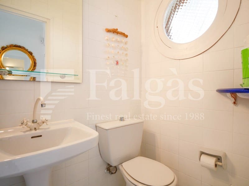 4 slaapkamer Halfvrijstaande villa te koop in Empuriabrava met garage - € 849.000 (Ref: 9192931)