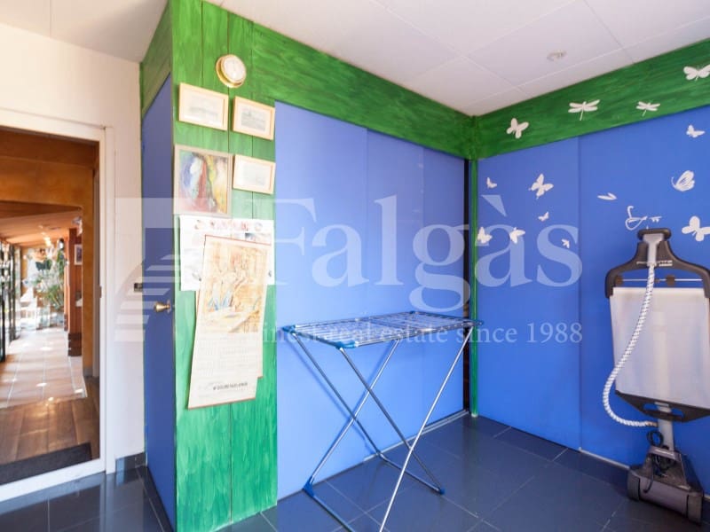 3 soverom Villa til salgs i Empuriabrava med garasje - € 850 000 (Ref: 9192932)