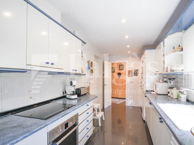 3 soverom Villa til salgs i Empuriabrava med garasje - € 850 000 (Ref: 9192932)