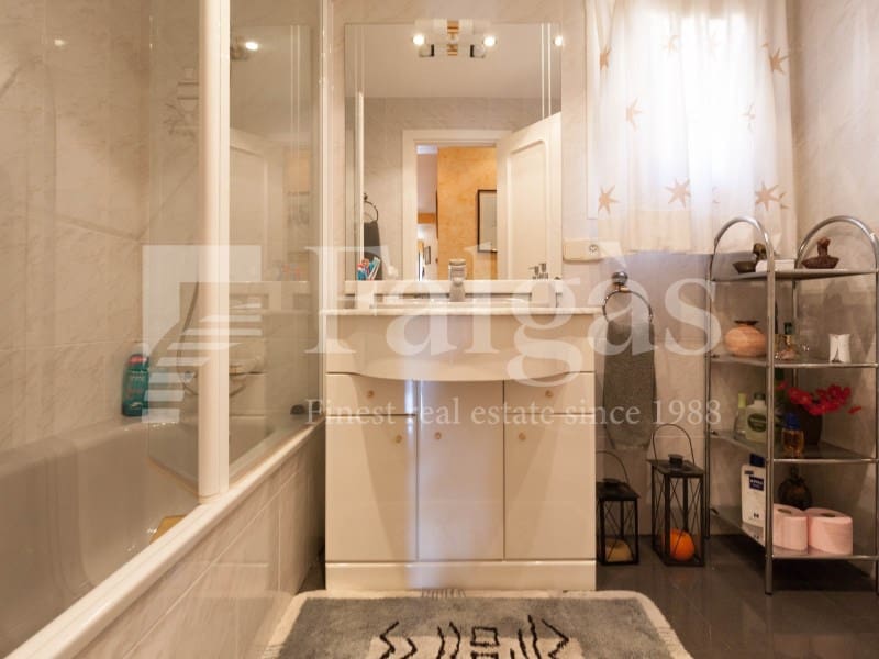 3 soverom Villa til salgs i Empuriabrava med garasje - € 850 000 (Ref: 9192932)