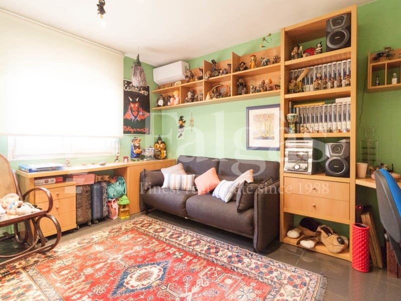 3 soverom Villa til salgs i Empuriabrava med garasje - € 850 000 (Ref: 9192932)