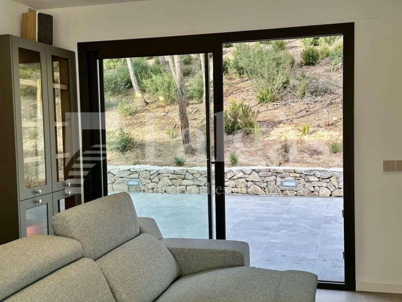 4 bedroom Villa for sale in Lloret de Mar with pool garage - € 869,500 (Ref: 9192934)