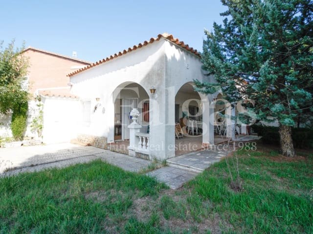 Mark till salu i Empuriabrava, Castelló d'Empúries - 975 000 € (Ref: 9192935)