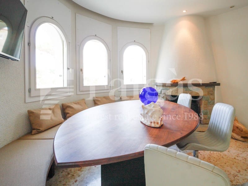 6 chambre Villa/Maison à vendre à Empuriabrava avec garage - 1 090 000 € (Ref: 9192937)