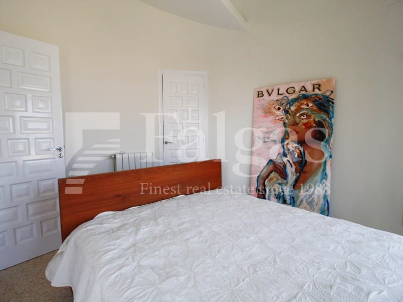 6 chambre Villa/Maison à vendre à Empuriabrava avec garage - 1 090 000 € (Ref: 9192937)