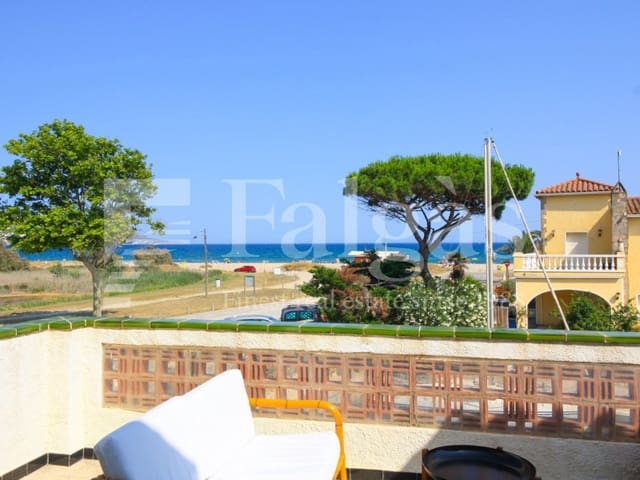 6 slaapkamer Villa te koop in Empuriabrava, Castelló d'Empúries met garage - € 1.090.000 (Ref: 9192937)