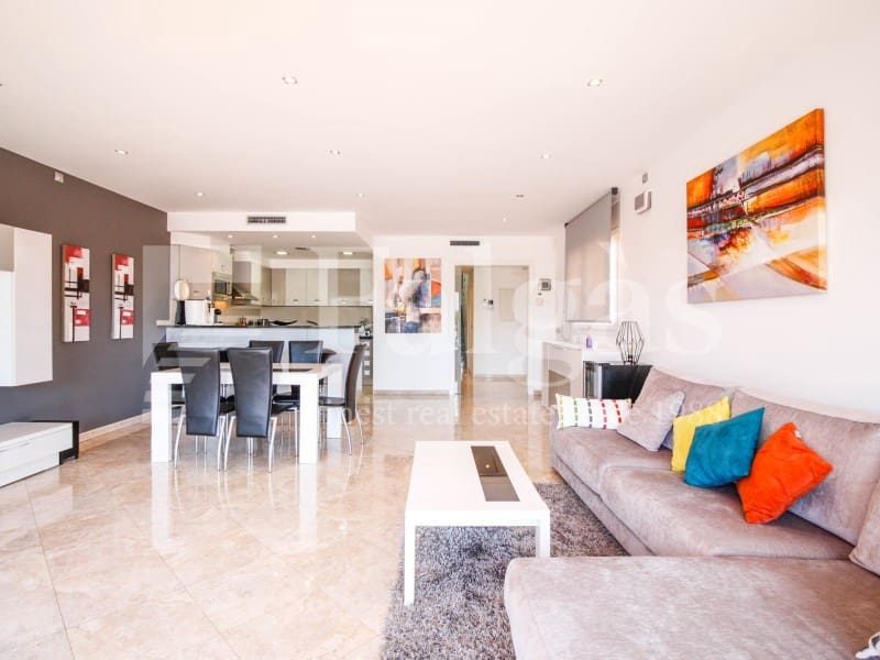 4 soveværelse Villa til salg i Empuriabrava med swimmingpool garage - € 1.295.000 (Ref: 9192938)