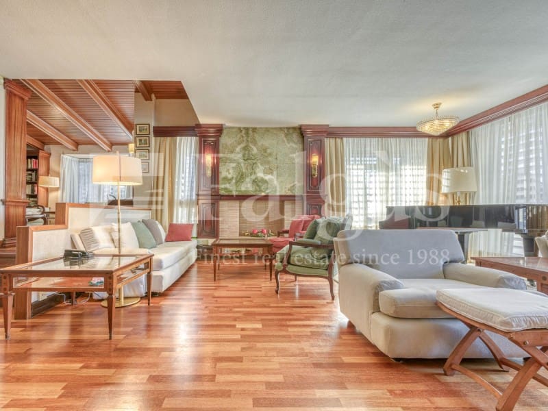 7 bedroom Villa for sale in Roses with pool garage - € 1,450,000 (Ref: 9192939)