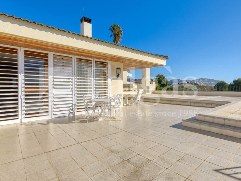 7 bedroom Villa for sale in Roses with pool garage - € 1,450,000 (Ref: 9192939)