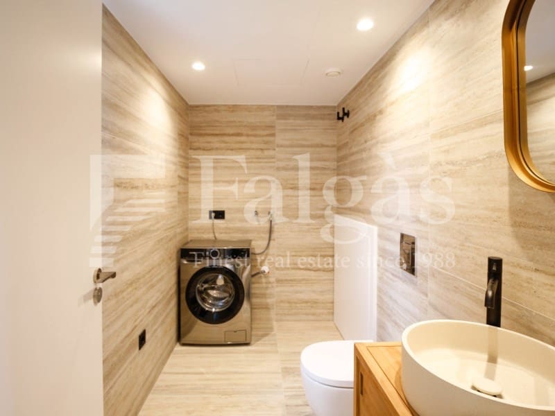 4 soveværelse Villa til salg i Empuriabrava med swimmingpool - € 1.450.000 (Ref: 9192940)