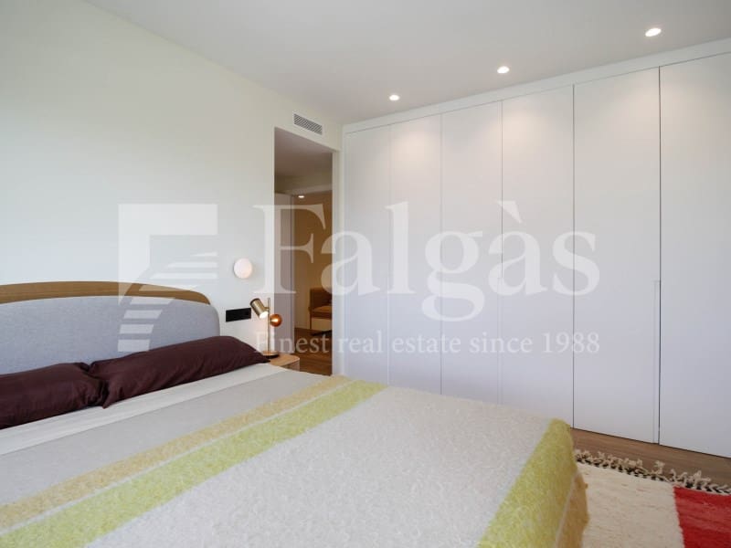 4 soveværelse Villa til salg i Empuriabrava med swimmingpool - € 1.450.000 (Ref: 9192940)