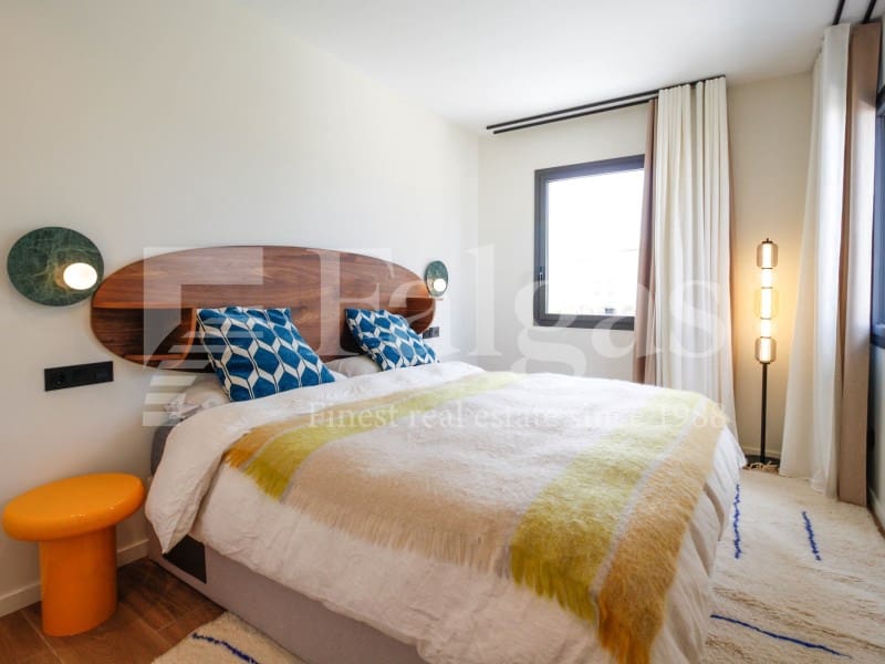 4 soveværelse Villa til salg i Empuriabrava med swimmingpool - € 1.450.000 (Ref: 9192940)