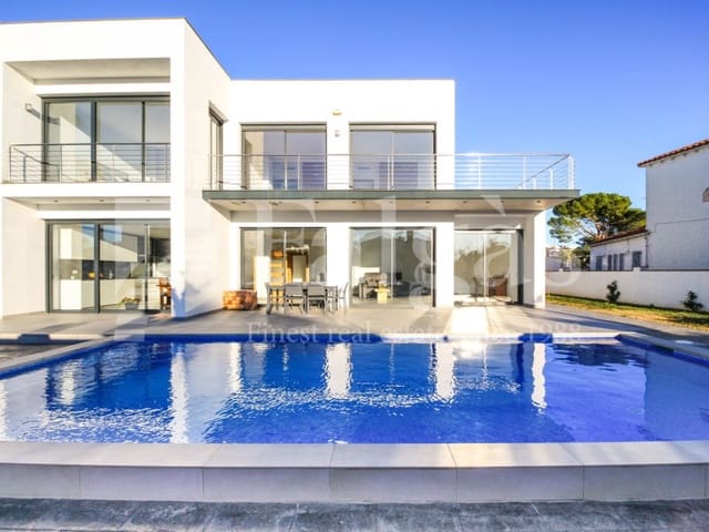 5 bedroom Villa for sale in Empuriabrava, Castelló d'Empúries with pool garage - € 1,485,000 (Ref: 9192941)