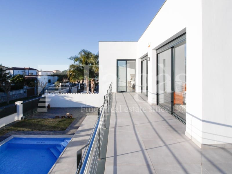 5 sypialnia Willa na sprzedaż w Empuriabrava z basenem garażem - 1 485 000 € (Ref: 9192941)