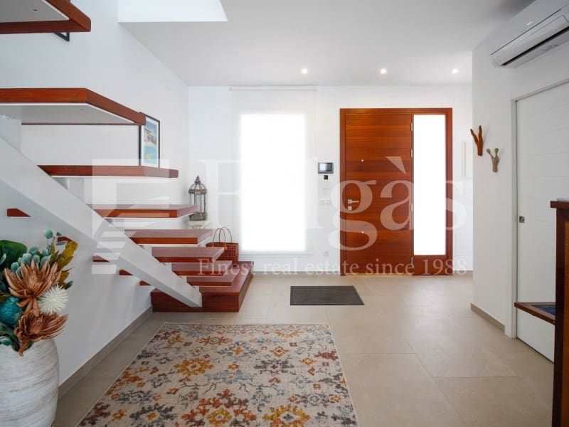 4 chambre Villa/Maison à vendre à Empuriabrava avec piscine garage - 1 495 000 € (Ref: 9192942)