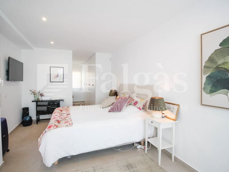 4 chambre Villa/Maison à vendre à Empuriabrava avec piscine garage - 1 495 000 € (Ref: 9192942)