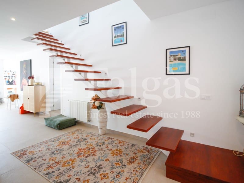 4 chambre Villa/Maison à vendre à Empuriabrava avec piscine garage - 1 495 000 € (Ref: 9192942)