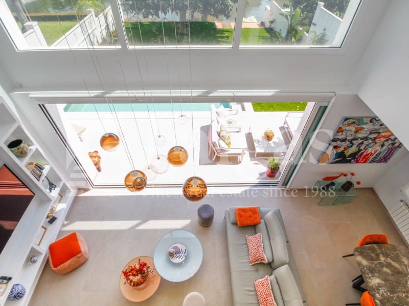 4 chambre Villa/Maison à vendre à Empuriabrava avec piscine garage - 1 495 000 € (Ref: 9192942)